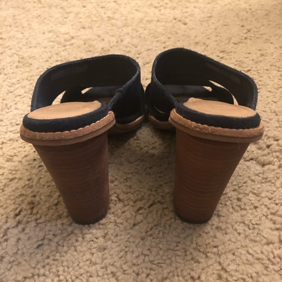 Ugg slip-on mule sandals - Picture 2 of 3